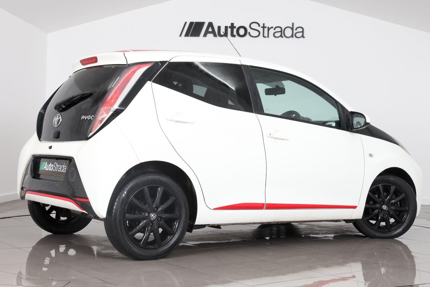 Used Toyota AYGO 2017 for sale - 77255549: Photo 14