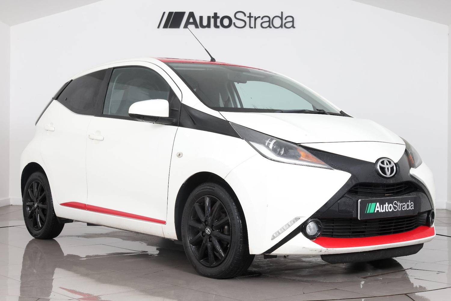 Used Toyota AYGO 2017 for sale - 77255549: Photo 15