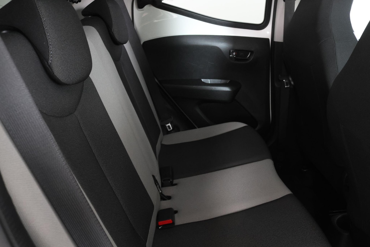 Used Toyota AYGO 2017 for sale - 77255549: Photo 52