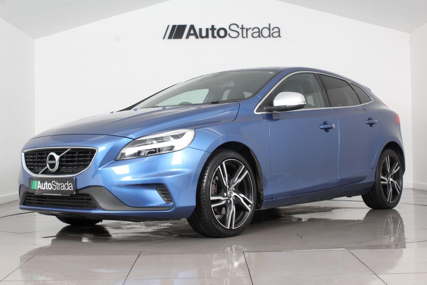 Used Volvo V40 2019 for sale - 76993618: Photo 19