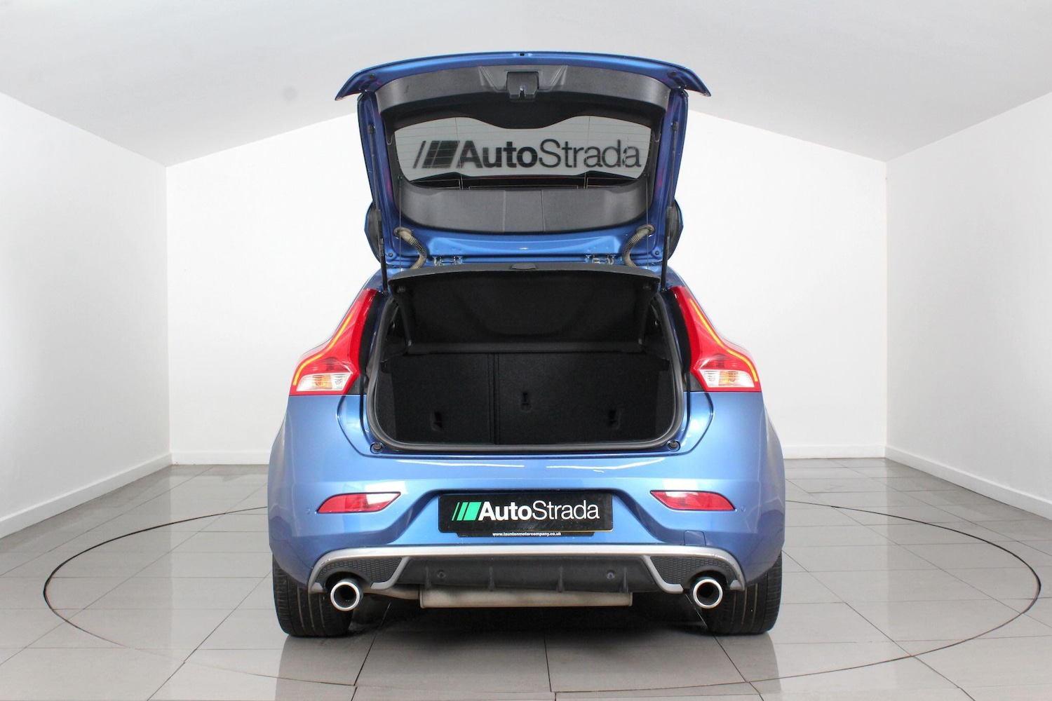 Used Volvo V40 2019 for sale - 76993618: Photo 21