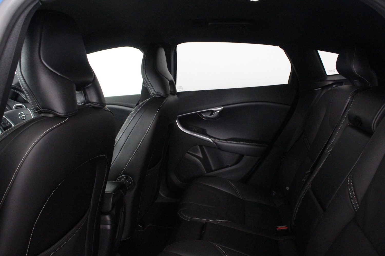 Used Volvo V40 2019 for sale - 76993618: Photo 50