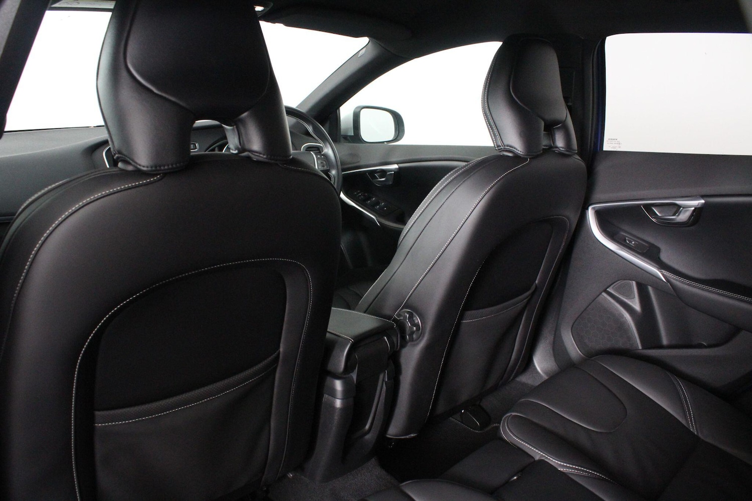 Used Volvo V40 2019 for sale - 76993618: Photo 51