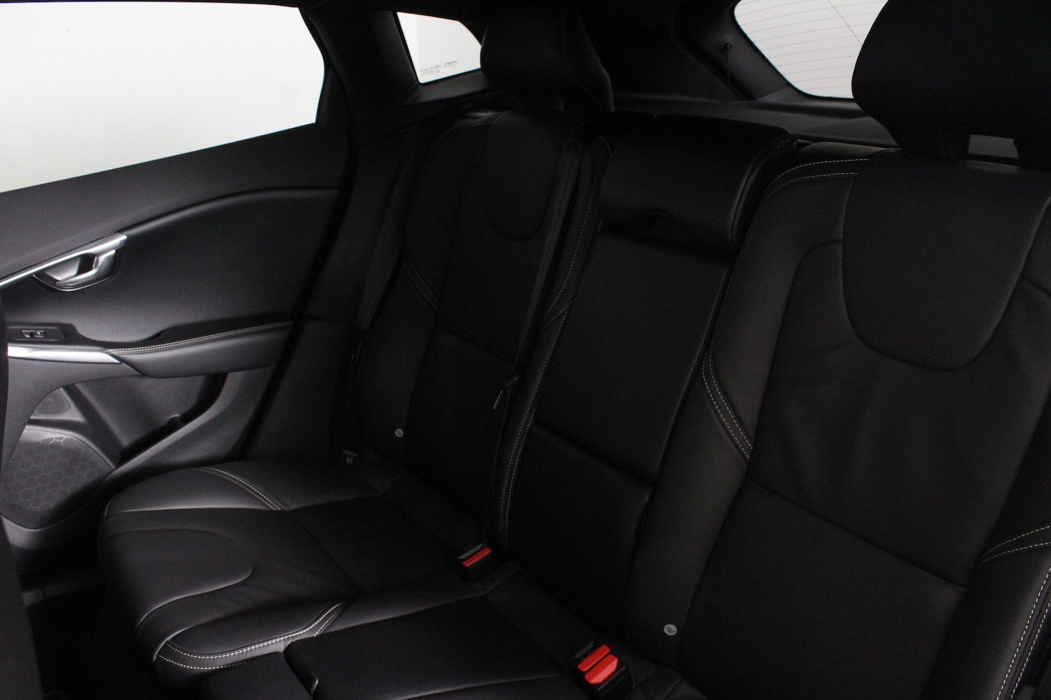 Used Volvo V40 2019 for sale - 76993618: Photo 52