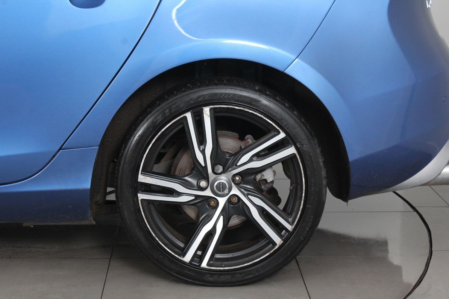 Used Volvo V40 2019 for sale - 76993618: Photo 70