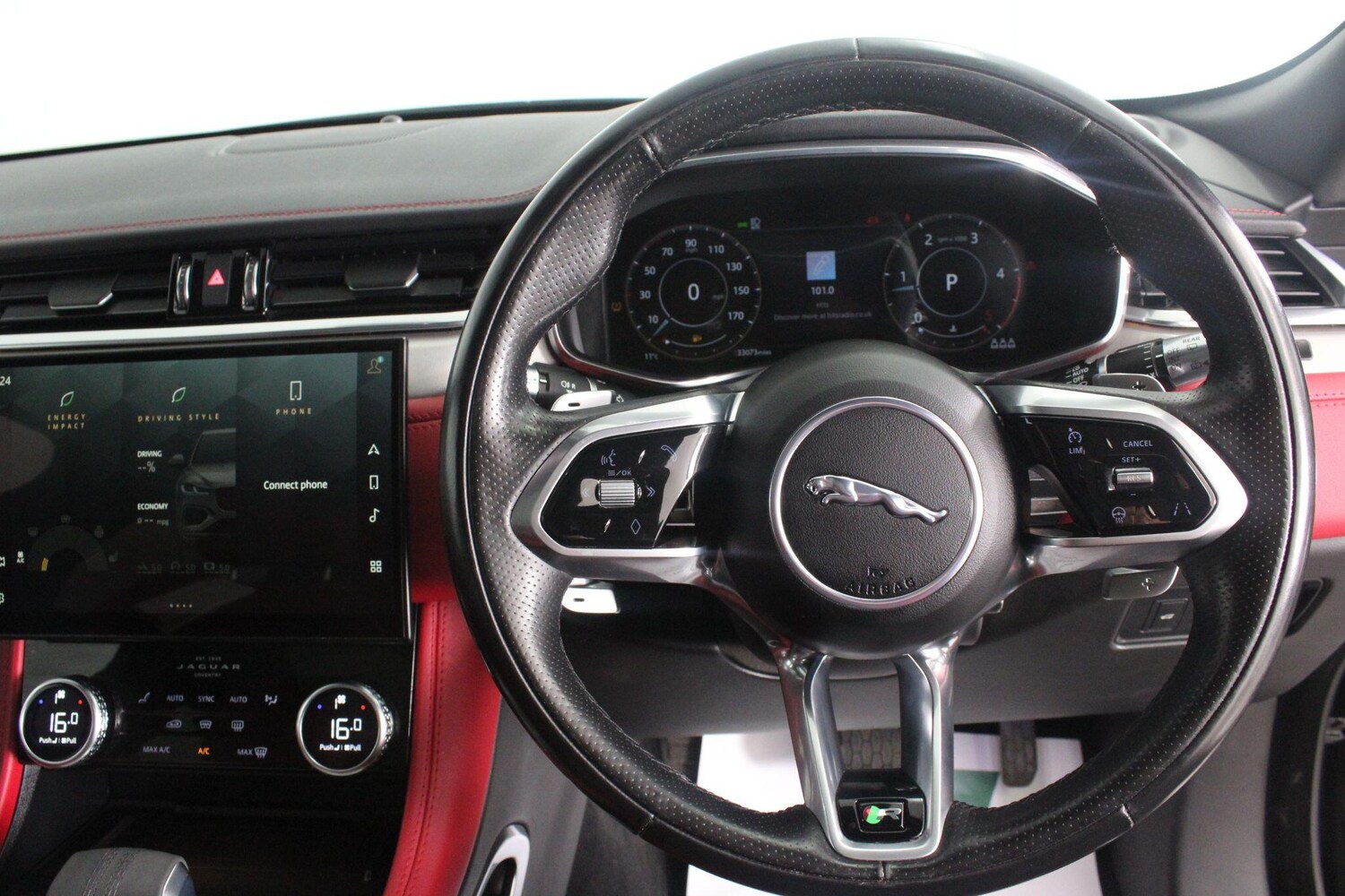 Used Jaguar F-Pace 2021 for sale - 76992848: Photo 21