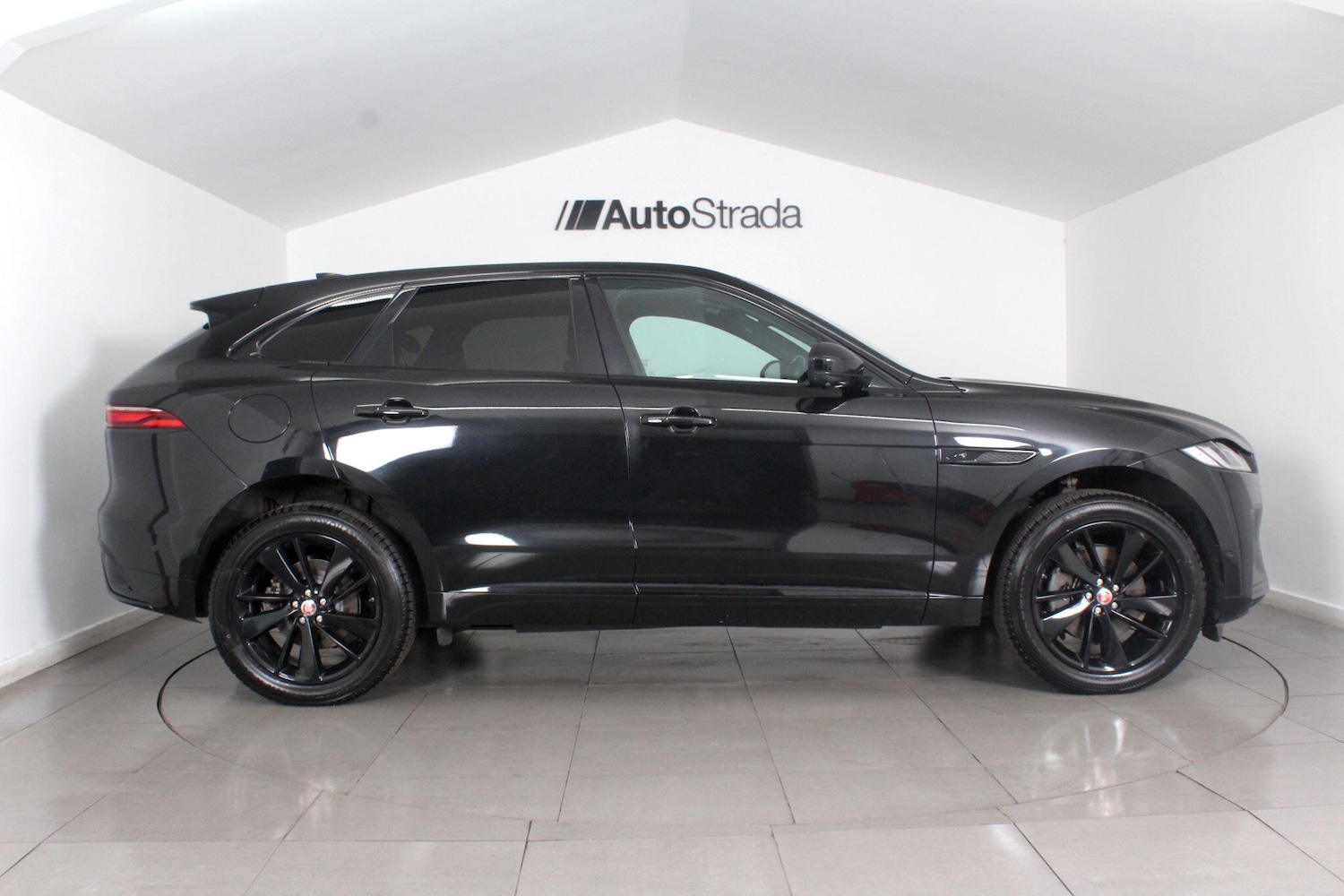 Used Jaguar F-Pace 2021 for sale - 76992848: Photo 6