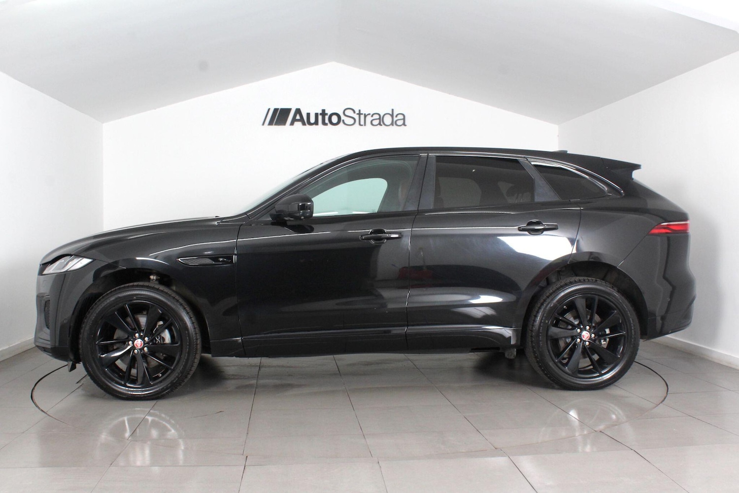 Used Jaguar F-Pace 2021 for sale - 76992848: Photo 7