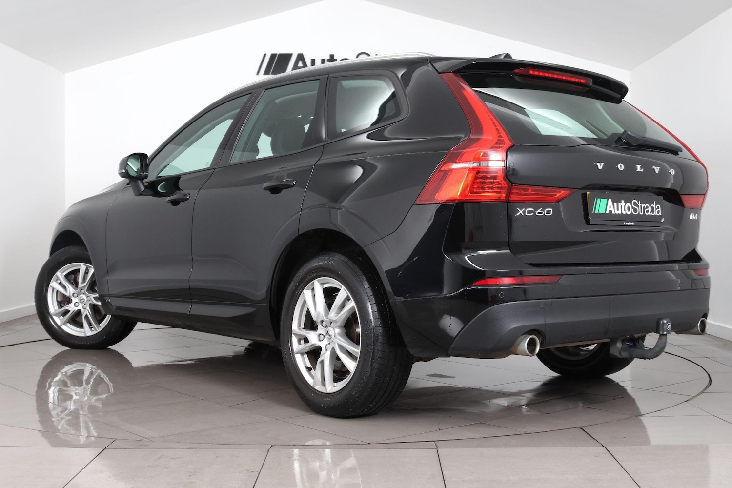 Used Volvo XC60 2018 for sale - 77120834: Photo 11