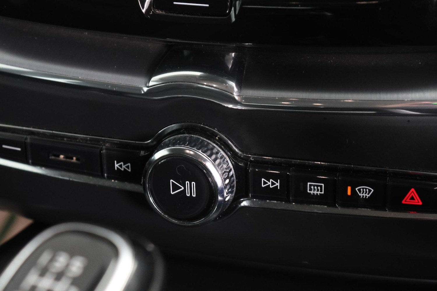 Used Volvo XC60 2018 for sale - 77120834: Photo 37