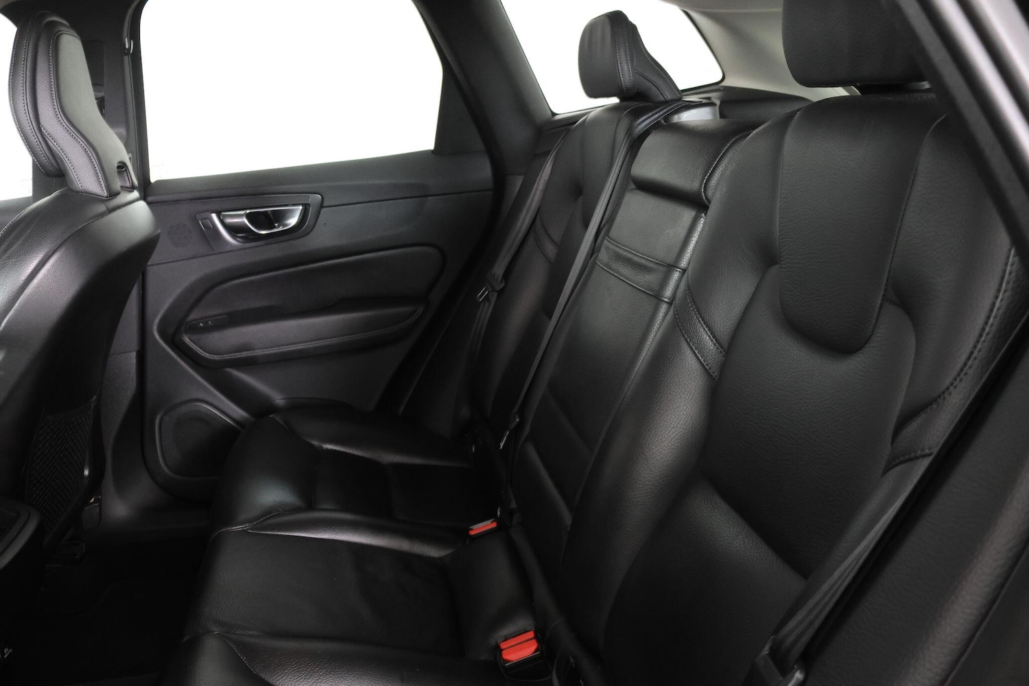 Used Volvo XC60 2018 for sale - 77120834: Photo 50