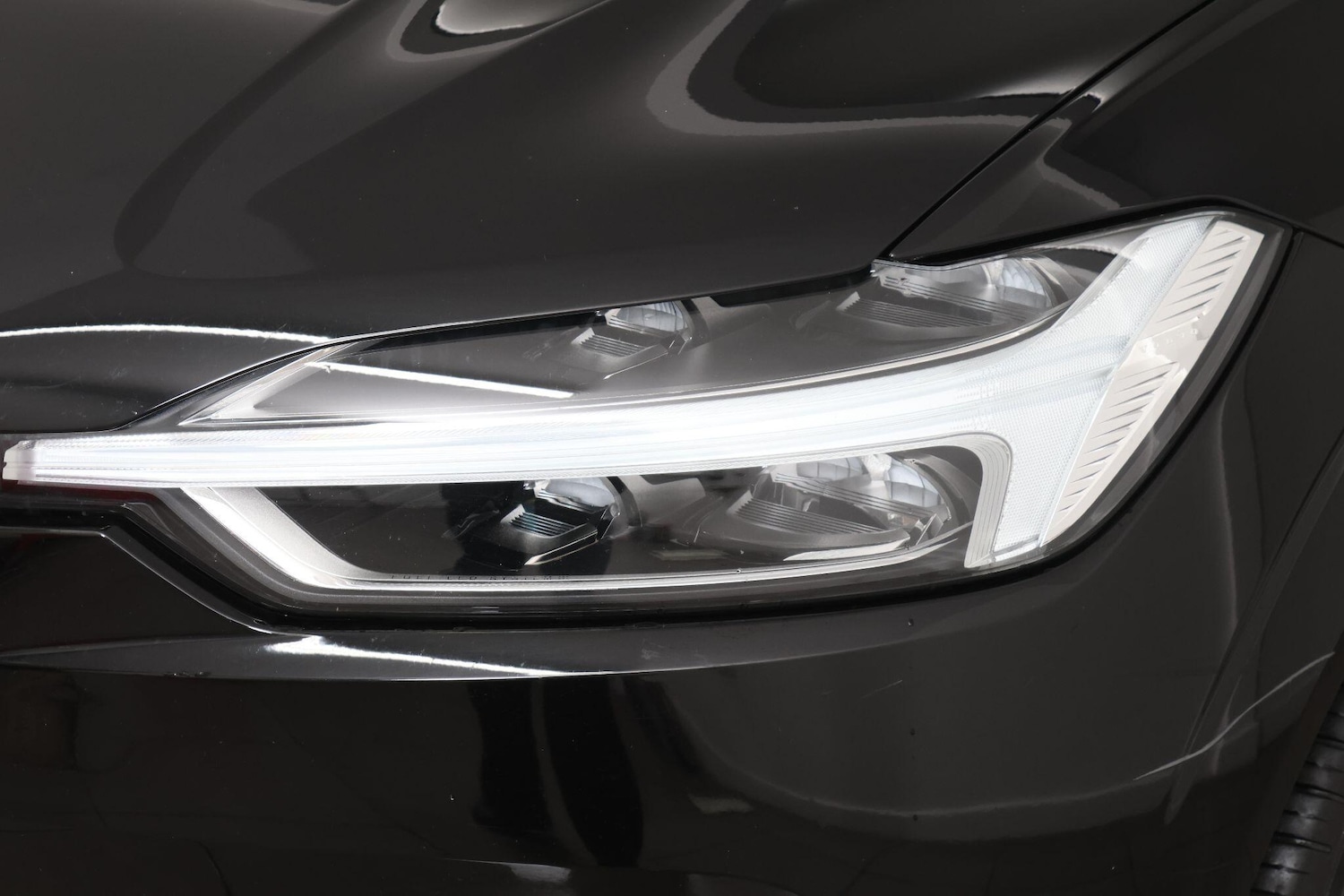 Used Volvo XC60 2018 for sale - 77120834: Photo 66