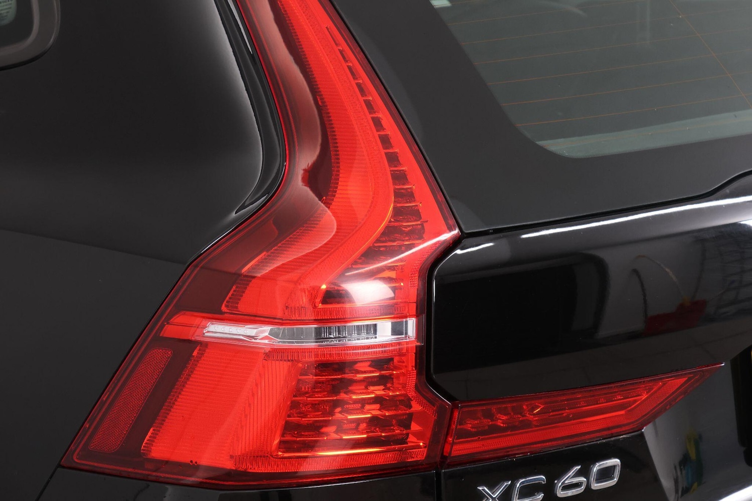 Used Volvo XC60 2018 for sale - 77120834: Photo 72