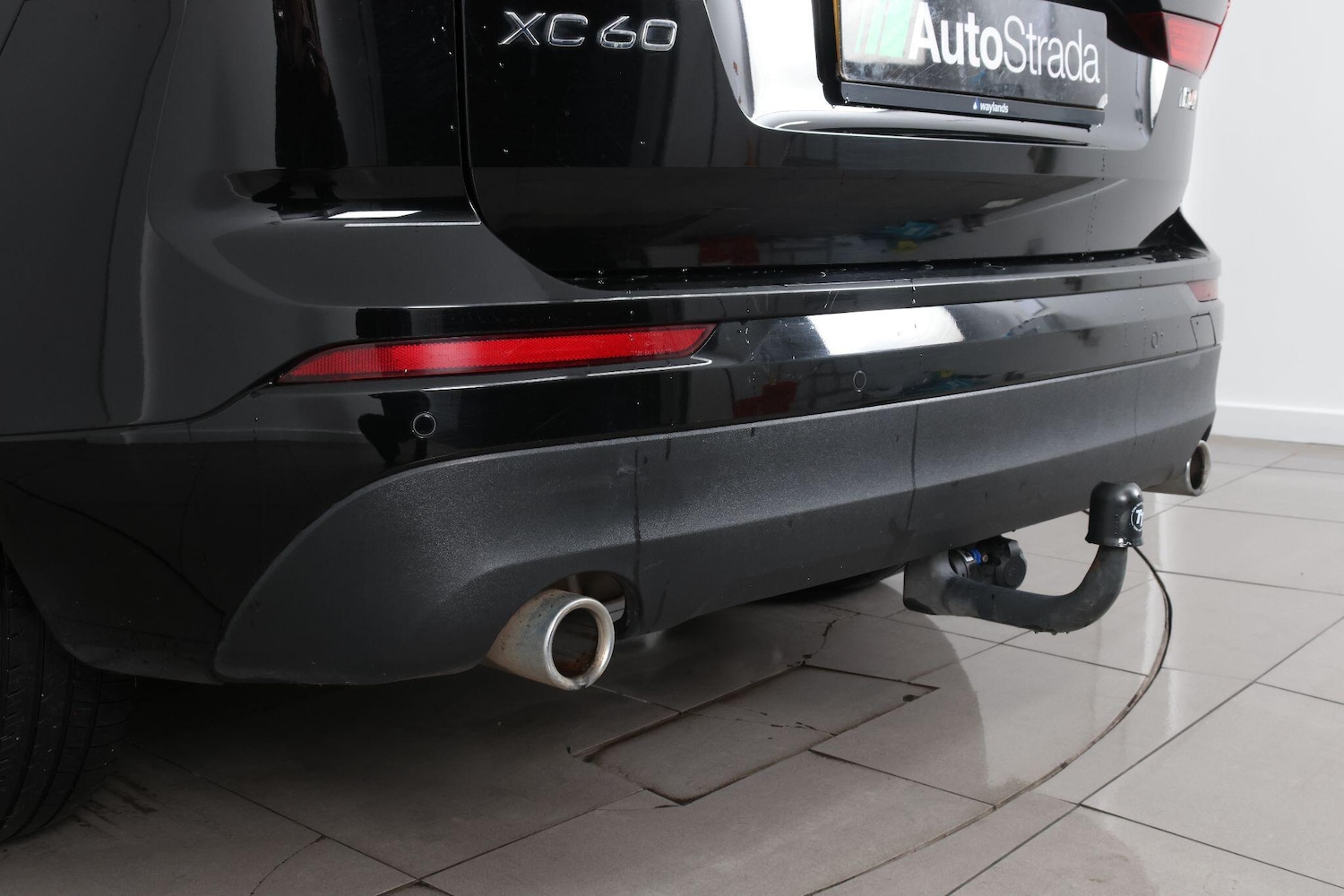 Used Volvo XC60 2018 for sale - 77120834: Photo 79