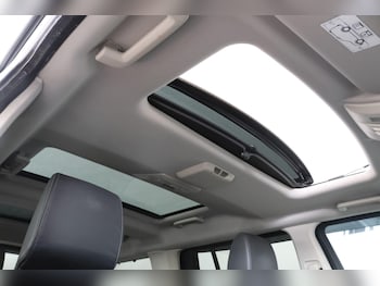 Used Land Rover Discovery 2015 for sale - 77646160: Photo