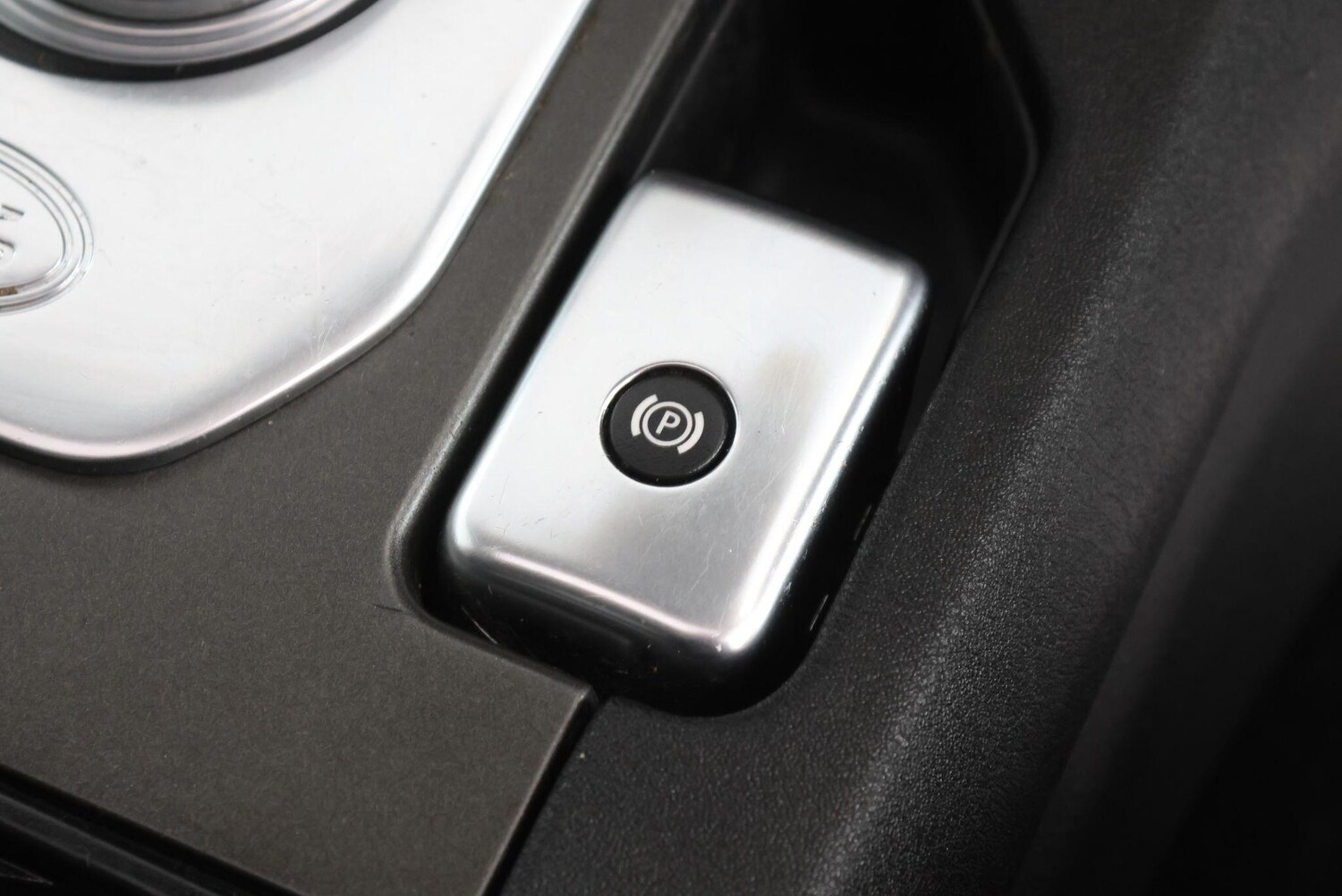 Used Land Rover Discovery 2015 for sale - 77646160: Photo 50