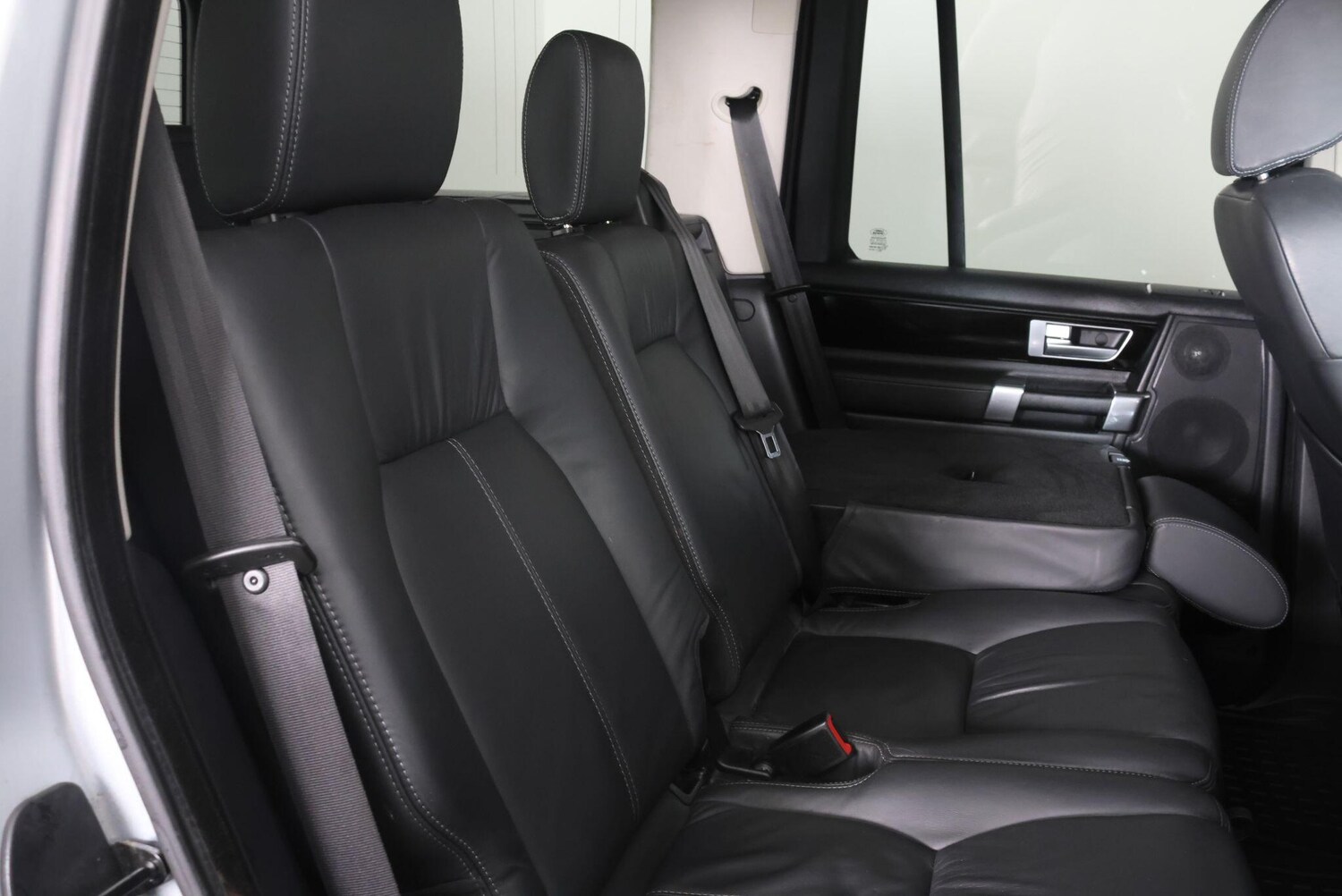 Used Land Rover Discovery 2015 for sale - 77646160: Photo 65