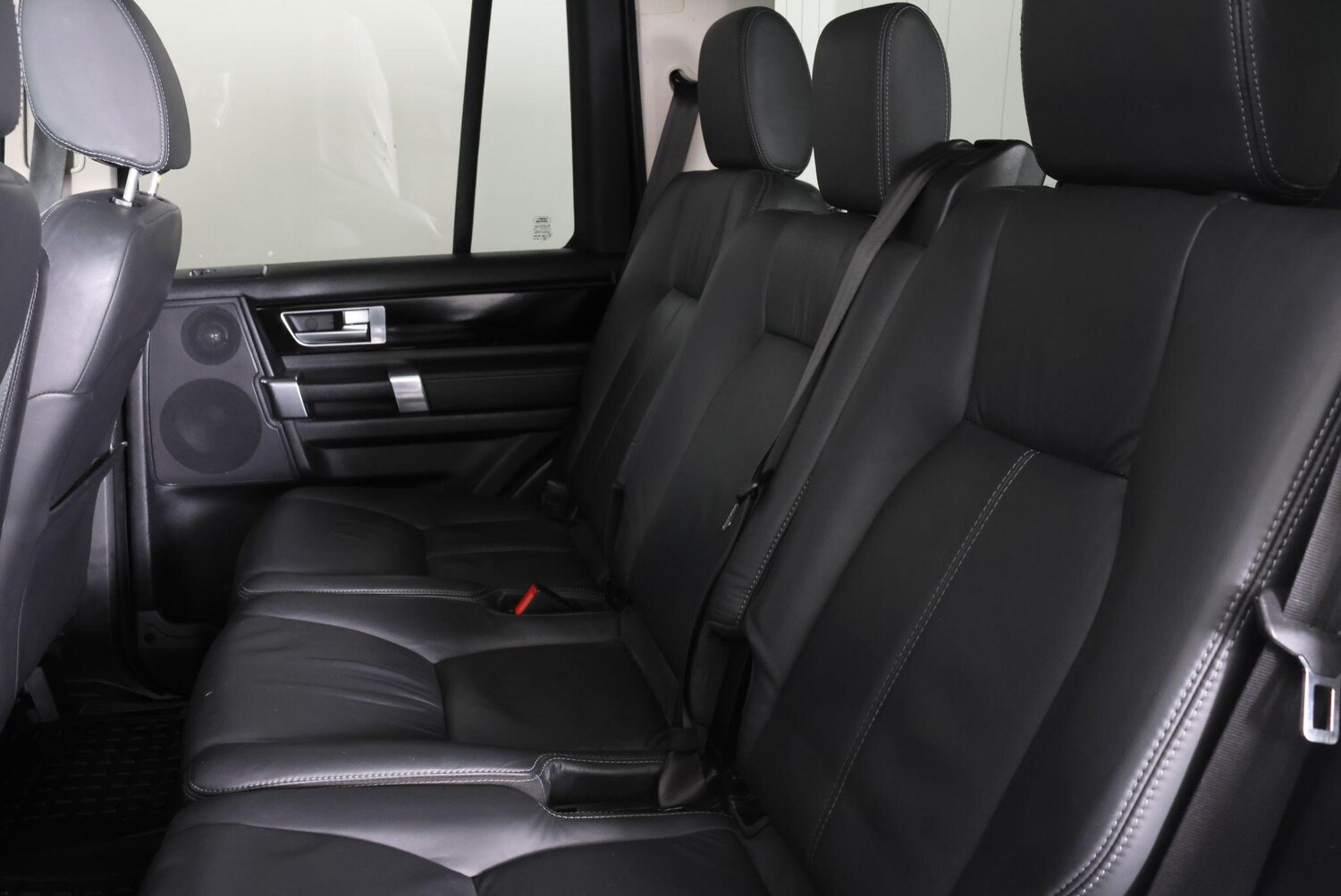 Used Land Rover Discovery 2015 for sale - 77646160: Photo 73