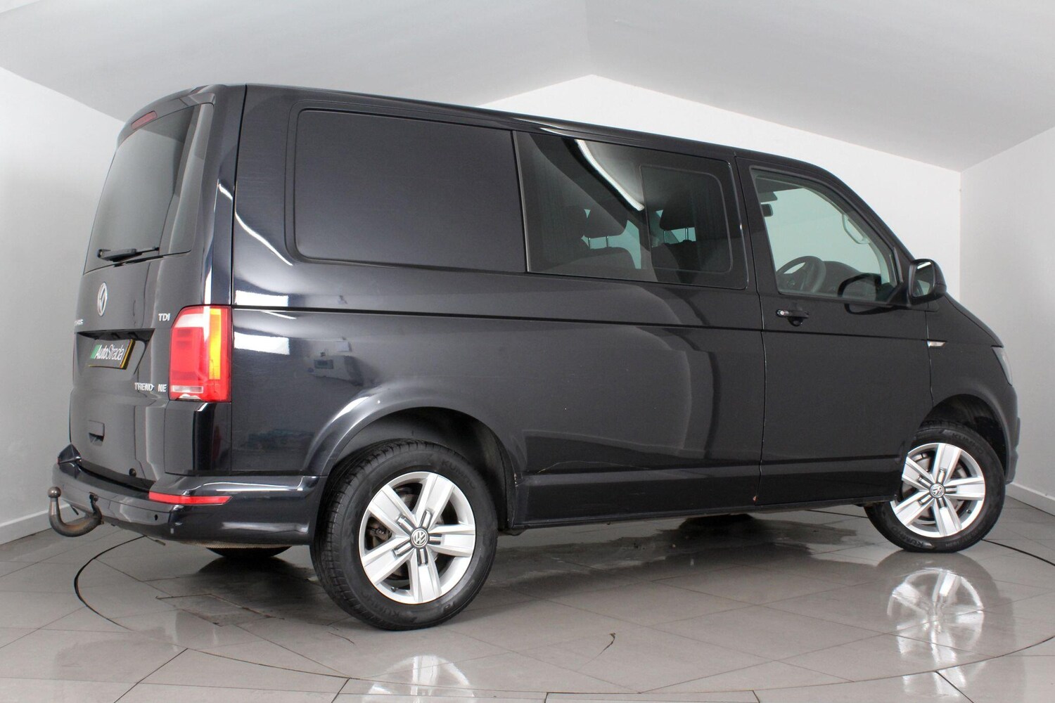 Used Volkswagen Transporter 2016 for sale - 76993325: Photo 11
