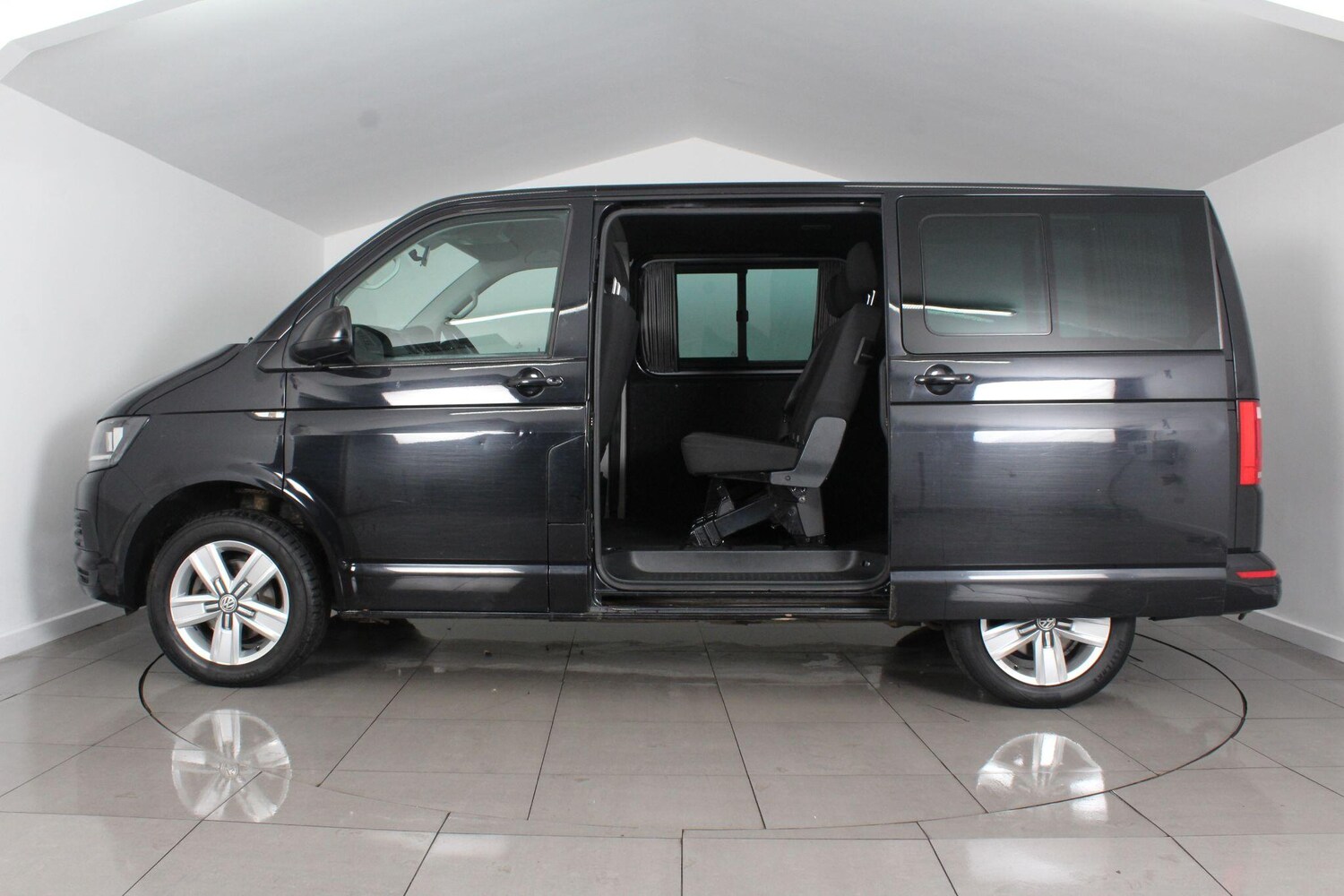 Used Volkswagen Transporter 2016 for sale - 76993325: Photo 21