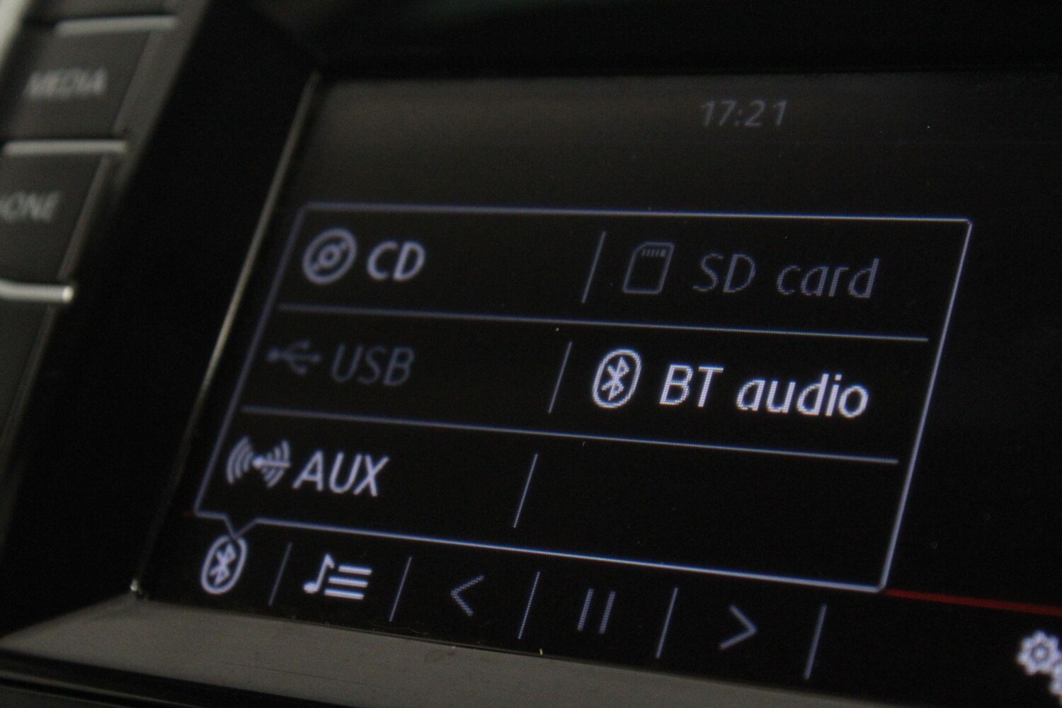 Used Volkswagen Transporter 2016 for sale - 76993325: Photo 30