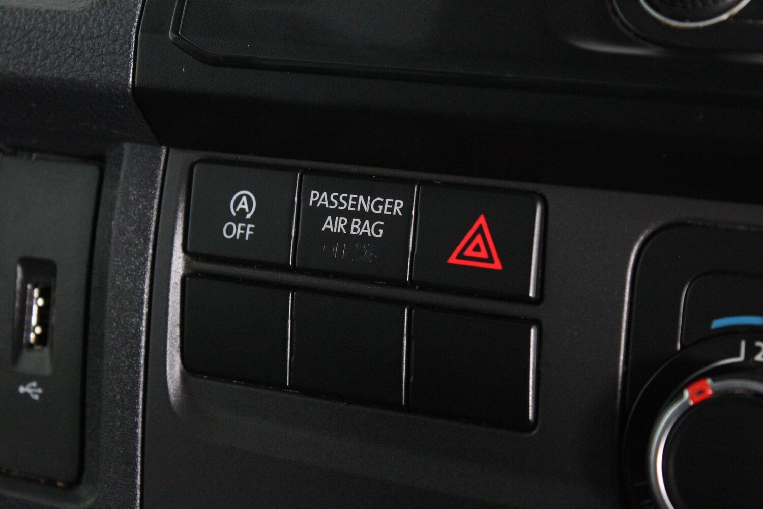 Used Volkswagen Transporter 2016 for sale - 76993325: Photo 37