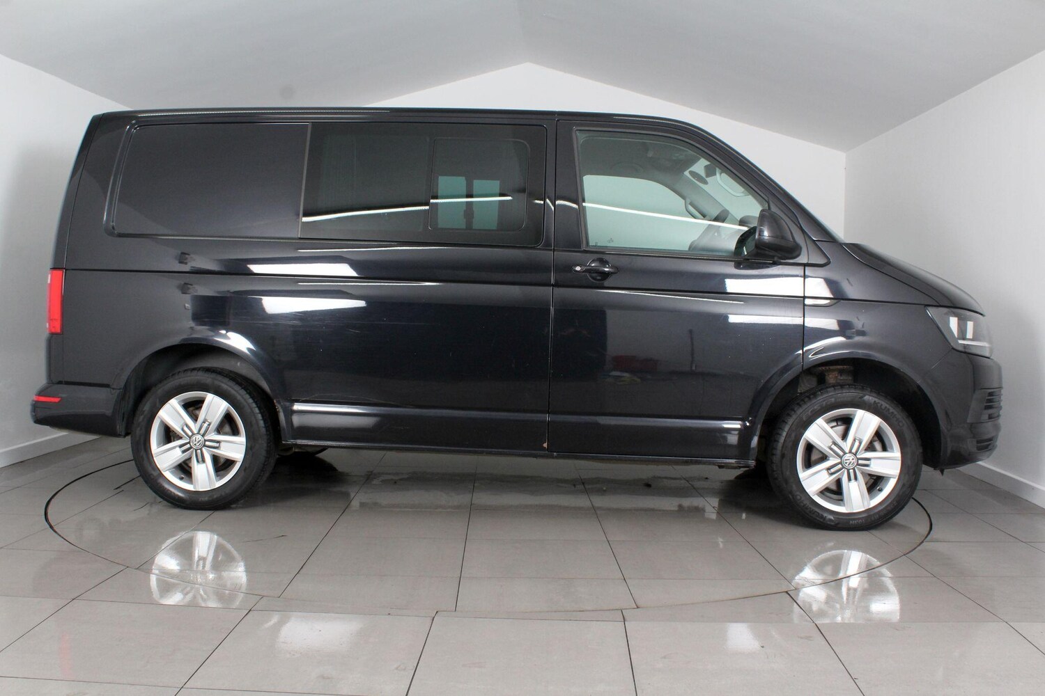 Used Volkswagen Transporter 2016 for sale - 76993325: Photo 6