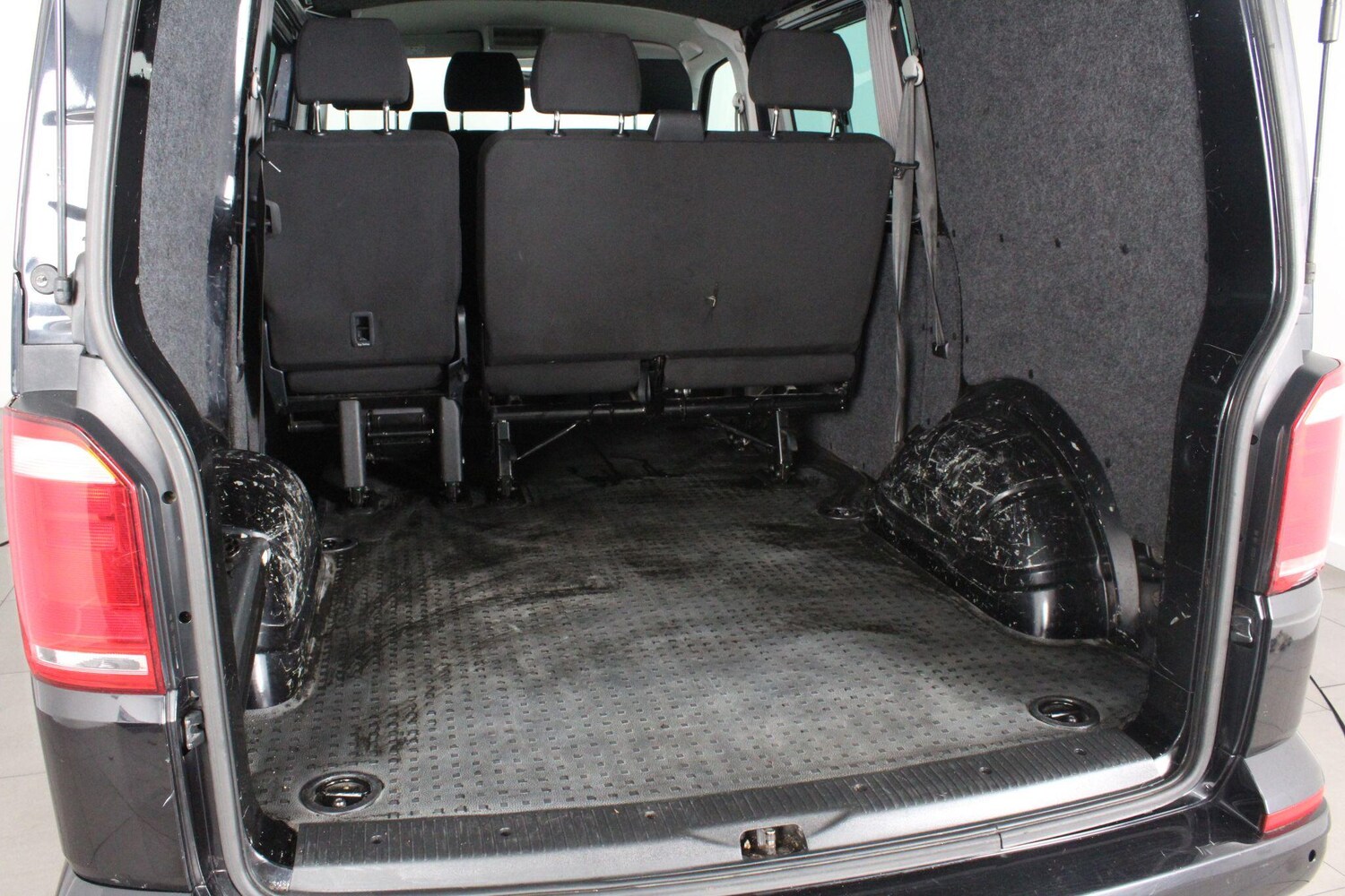 Used Volkswagen Transporter 2016 for sale - 76993325: Photo 68