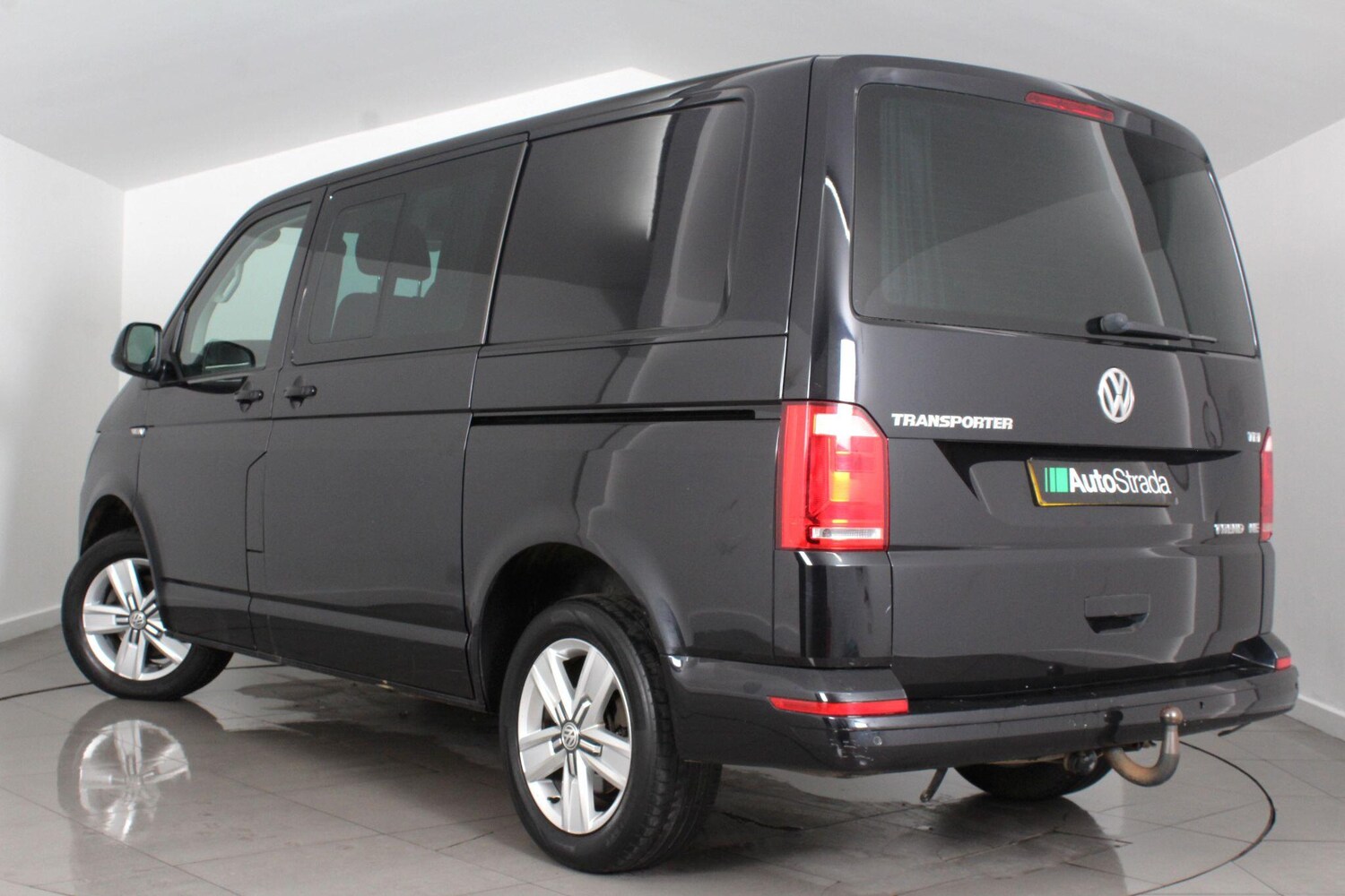 Used Volkswagen Transporter 2016 for sale - 76993325: Photo 9