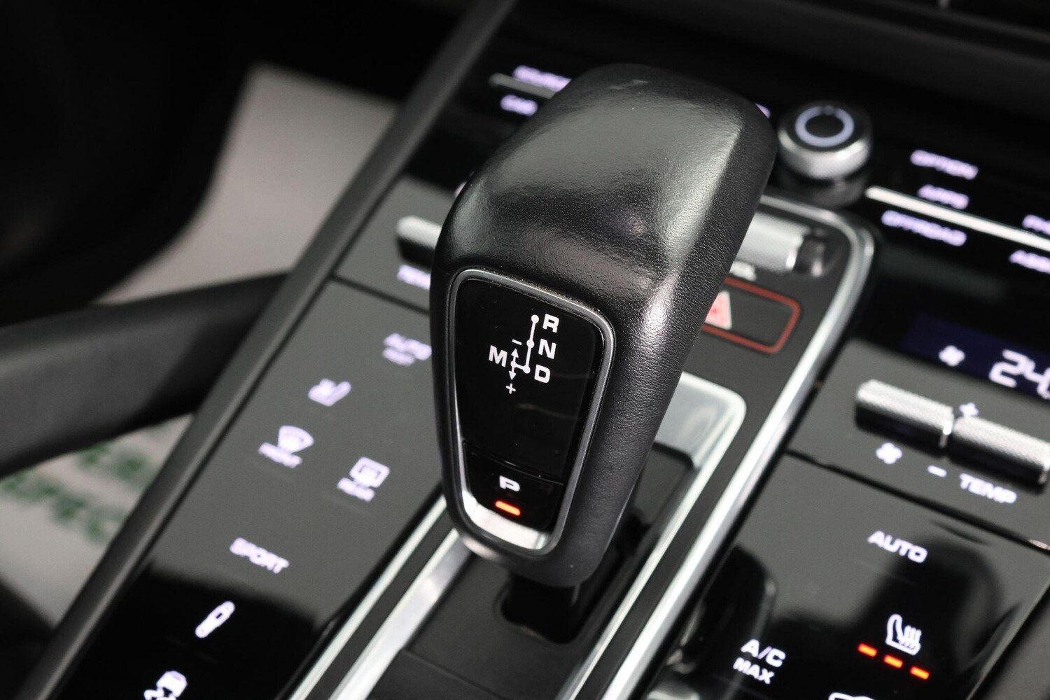 Used Porsche Cayenne 2019 for sale - 76994139: Photo 35