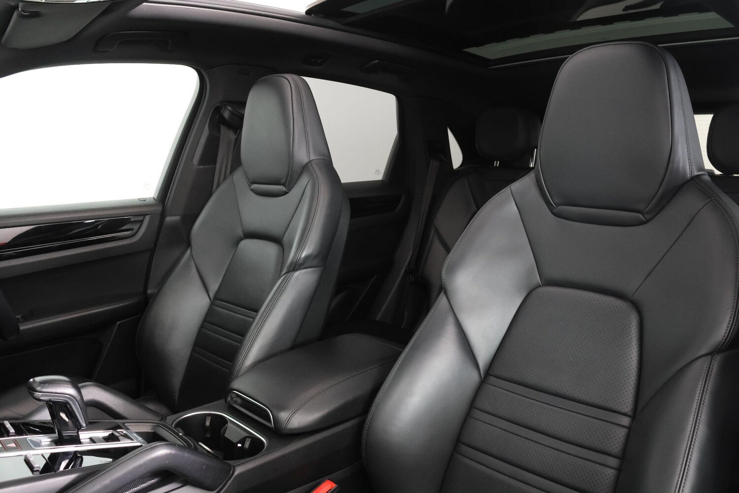 Used Porsche Cayenne 2019 for sale - 76994139: Photo 54