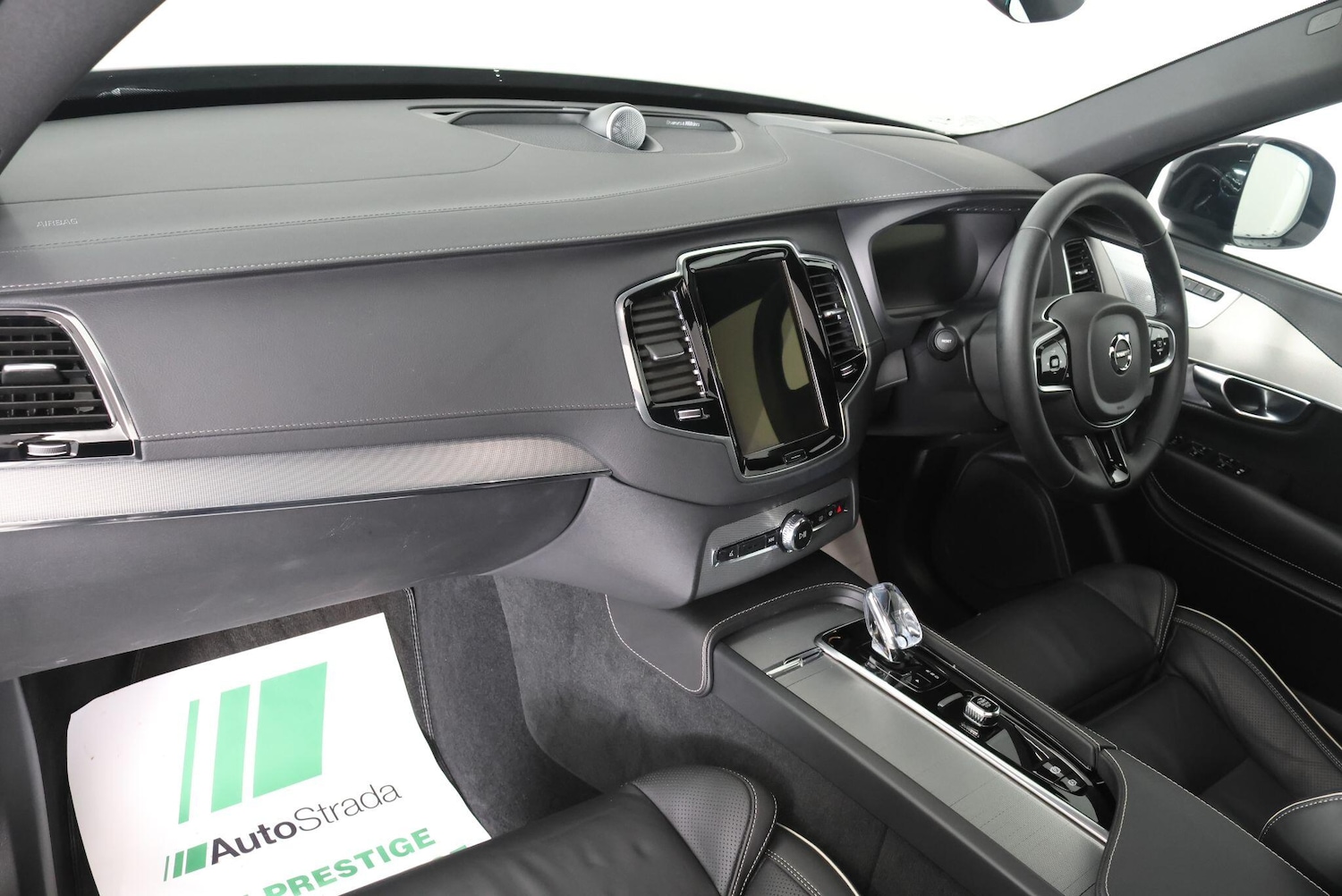 Used Volvo XC90 2024 for sale - 77612403: Photo 3