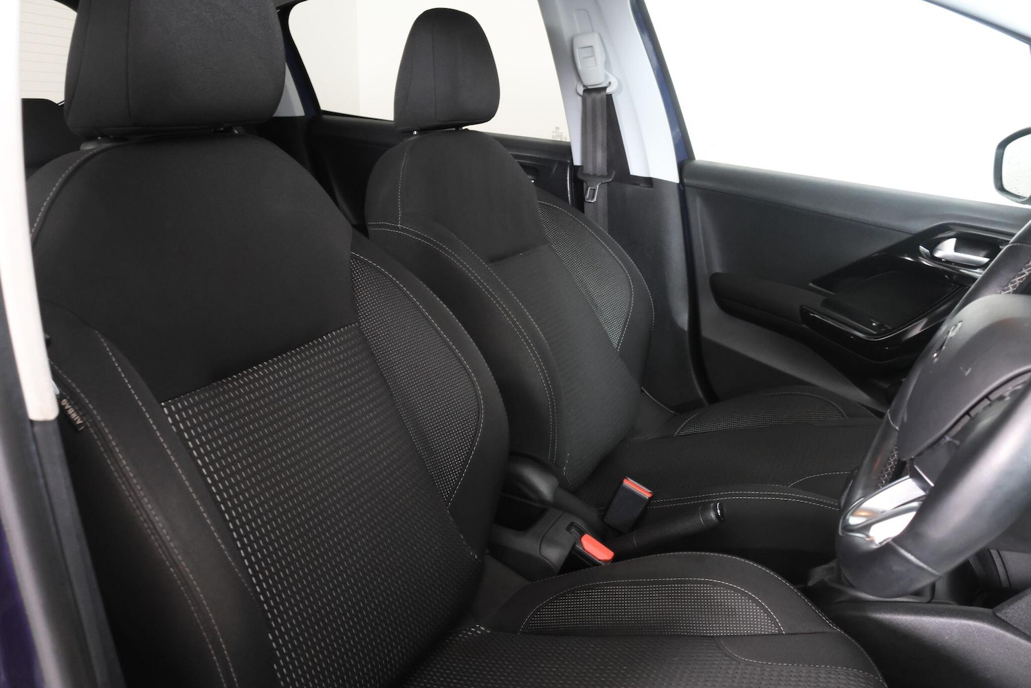 Used Peugeot 208 2016 for sale - 77345291: Photo 46