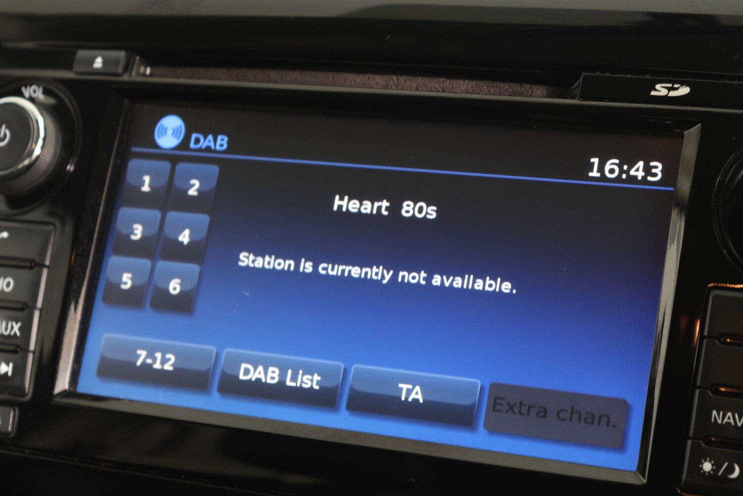 Used Nissan Navara for sale - 77753077: Photo 32