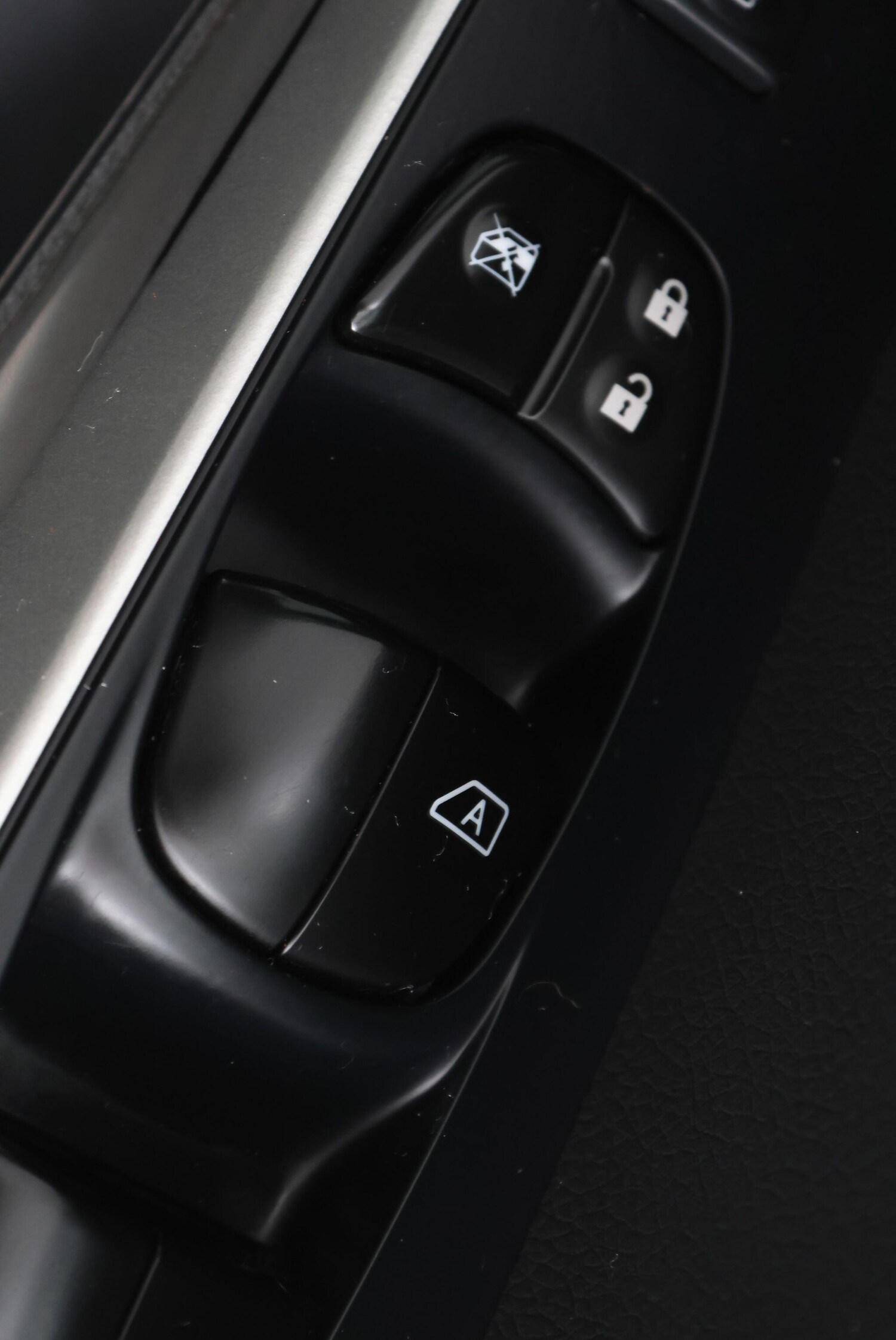 Used Nissan Navara for sale - 77753077: Photo 44