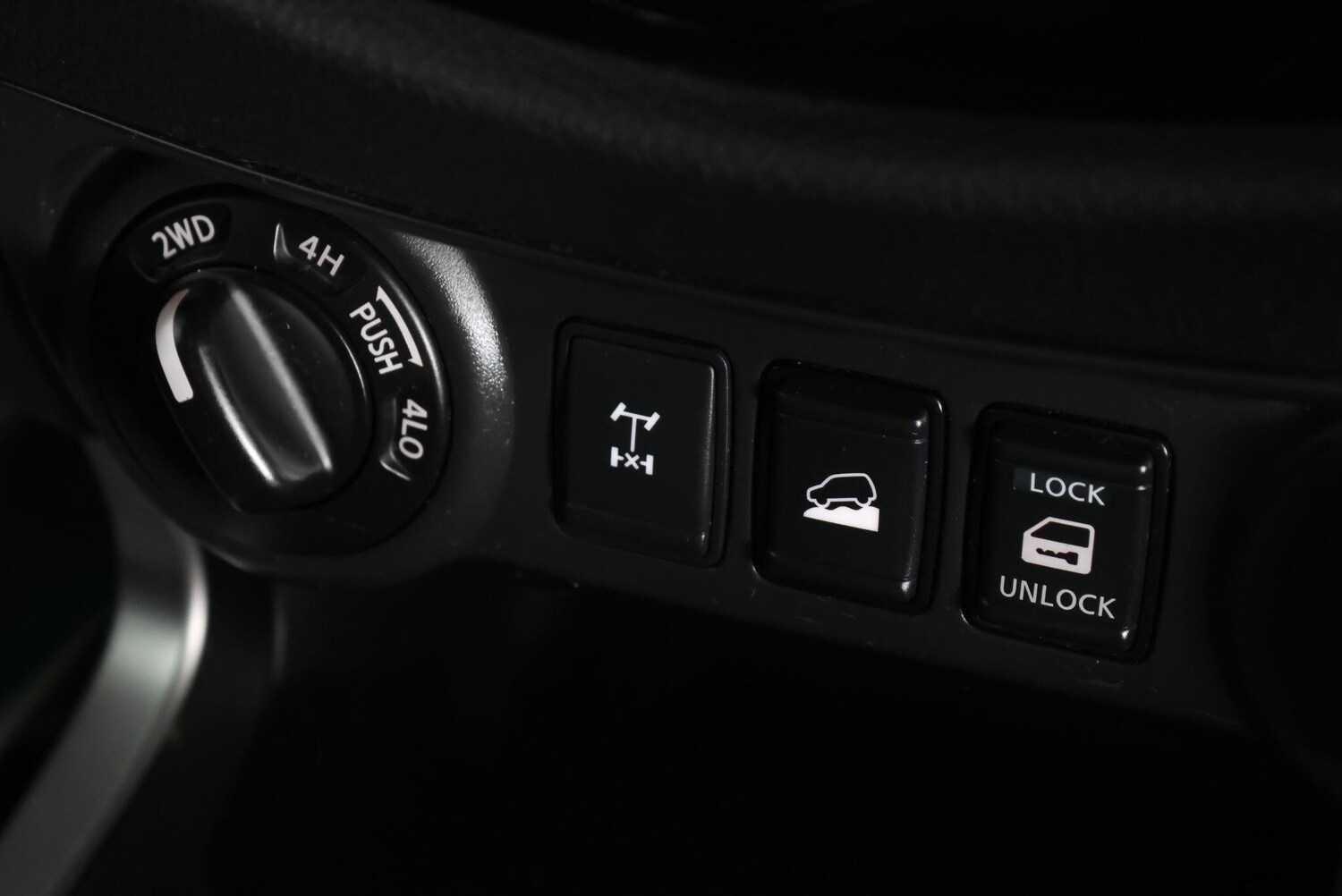 Used Nissan Navara for sale - 77753077: Photo 46