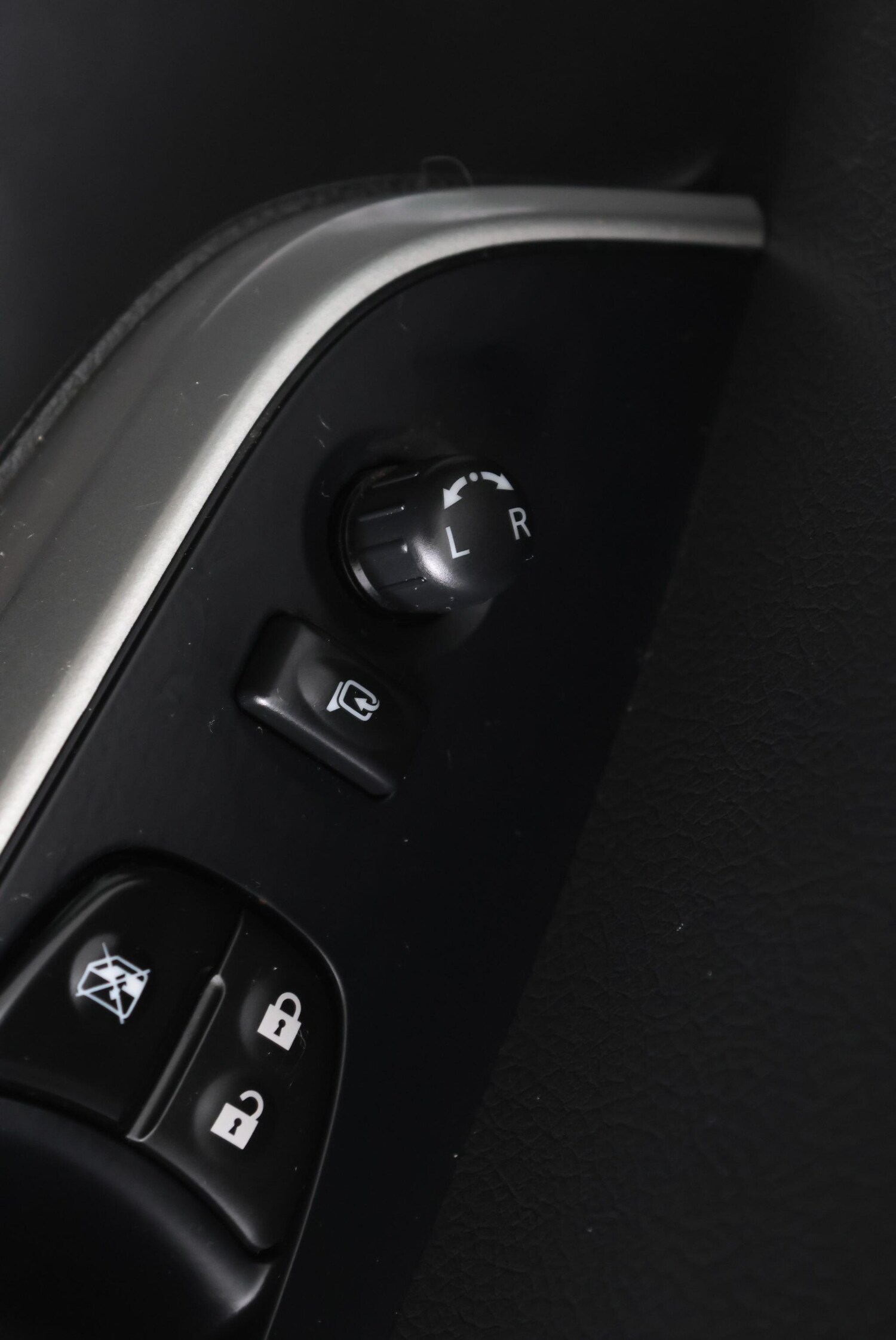 Used Nissan Navara for sale - 77753077: Photo 47