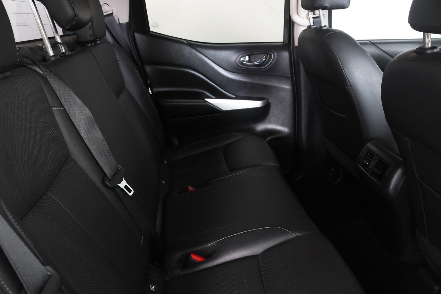 Used Nissan Navara for sale - 77753077: Photo 61