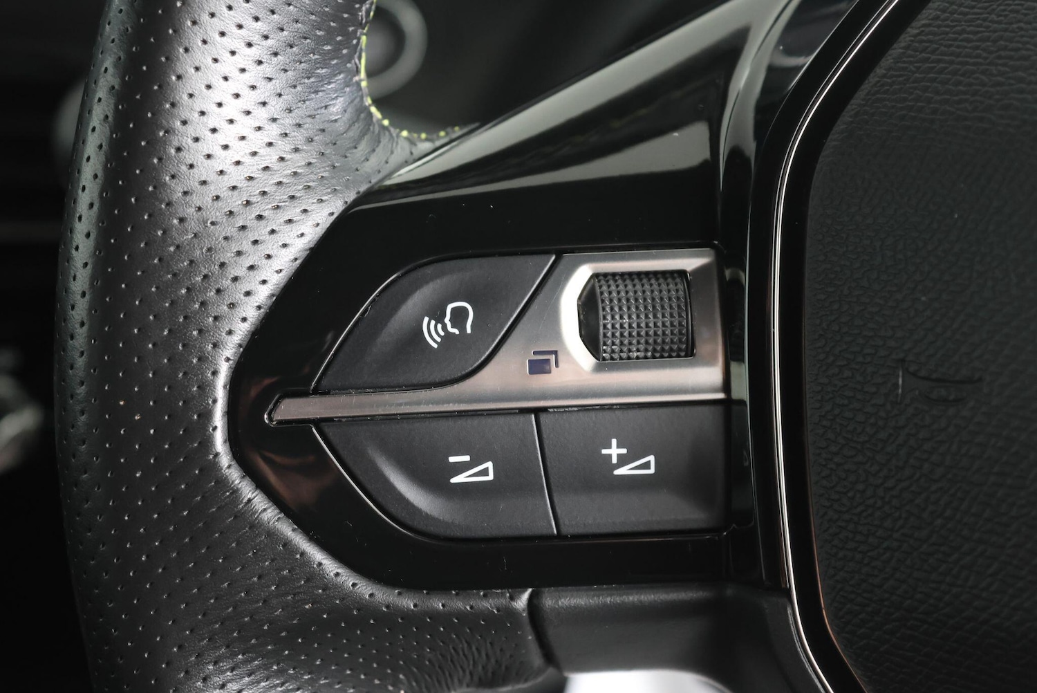 Used Peugeot E-208 for sale - 77659033: Photo 26