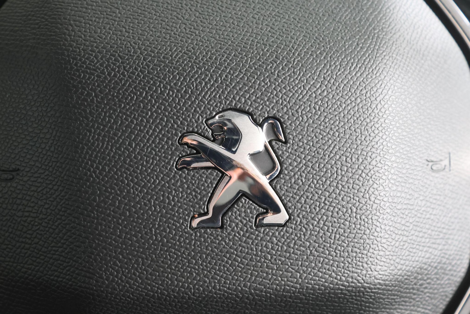 Used Peugeot E-208 for sale - 77659033: Photo 27