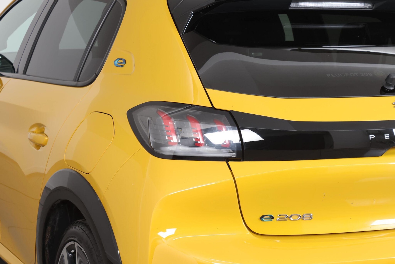 Used Peugeot E-208 for sale - 77659033: Photo 62