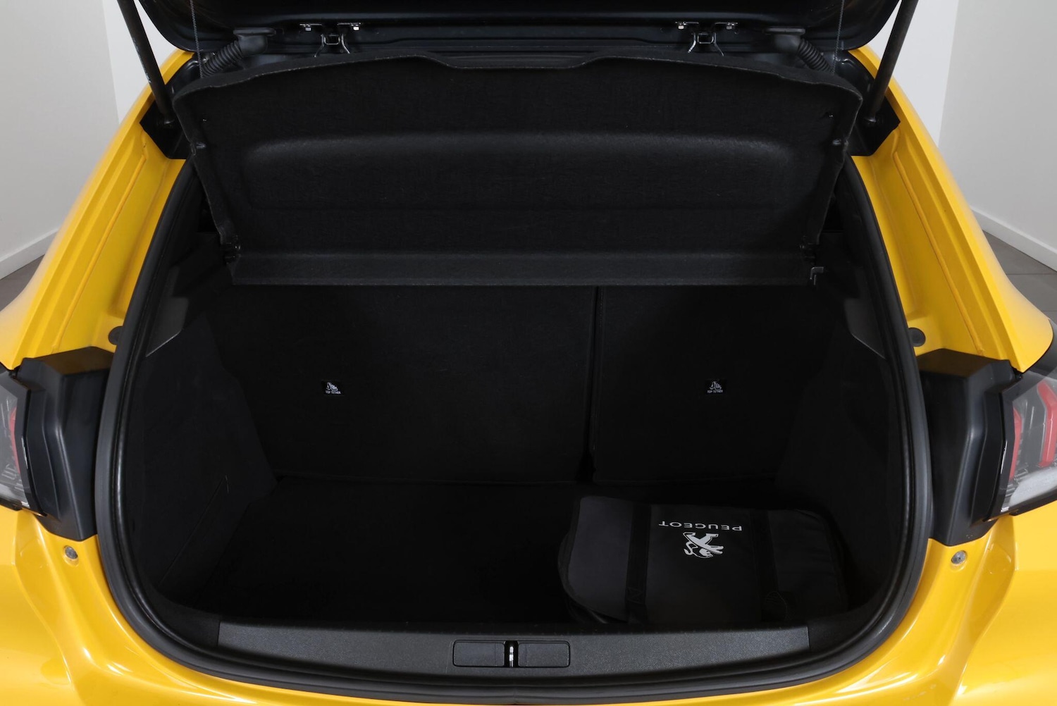 Used Peugeot E-208 for sale - 77659033: Photo 66