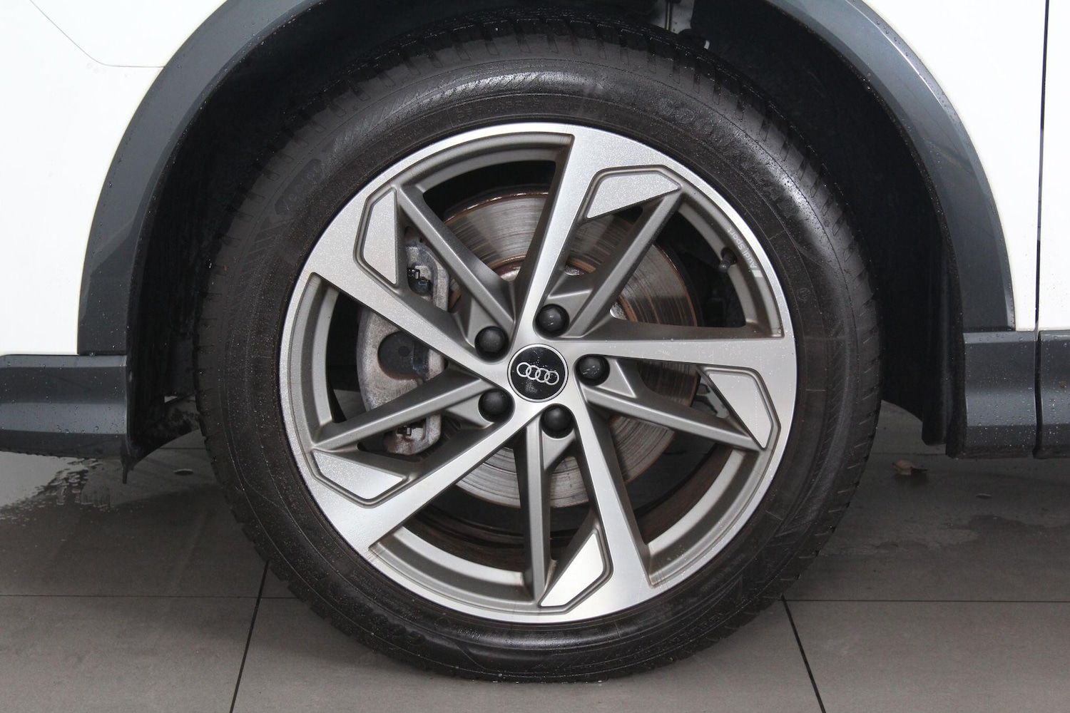 Used Audi Q3 for sale - 76997293: Photo 100