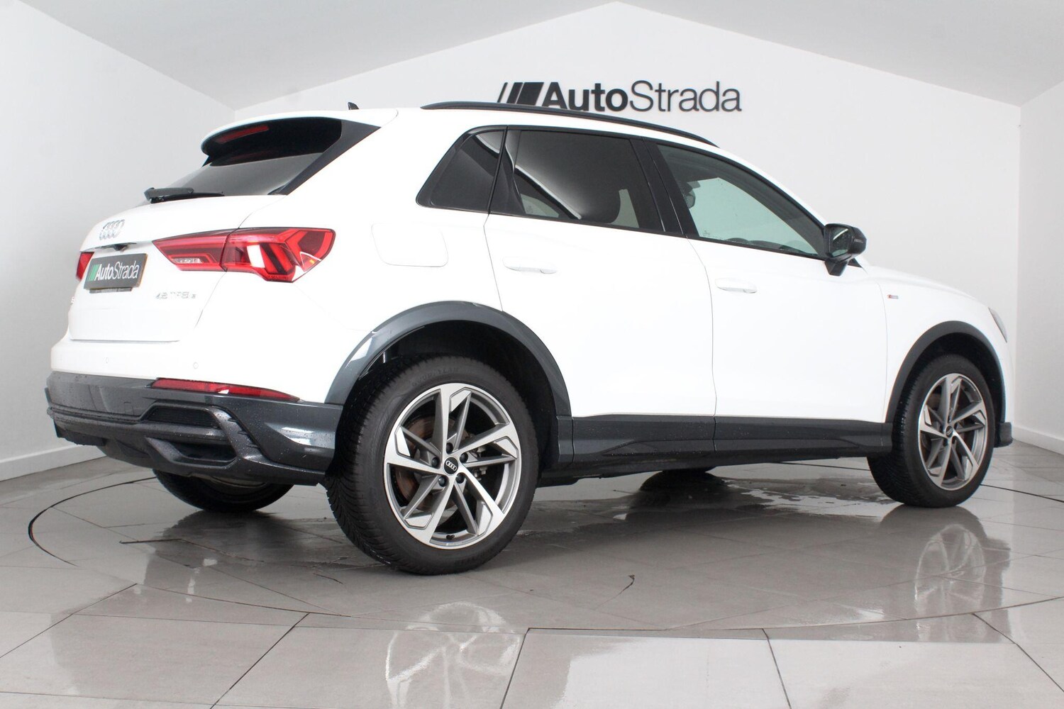 Used Audi Q3 for sale - 76997293: Photo 22