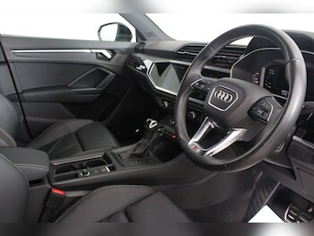 Used Audi Q3 2022 for sale - 76997293: Photo