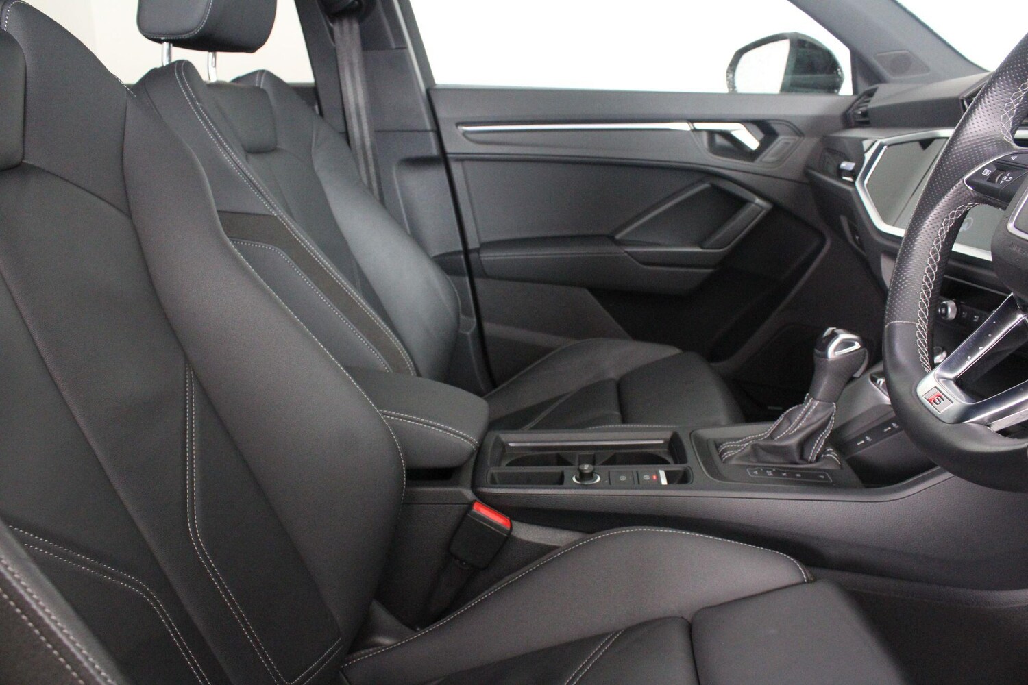 Used Audi Q3 for sale - 76997293: Photo 74