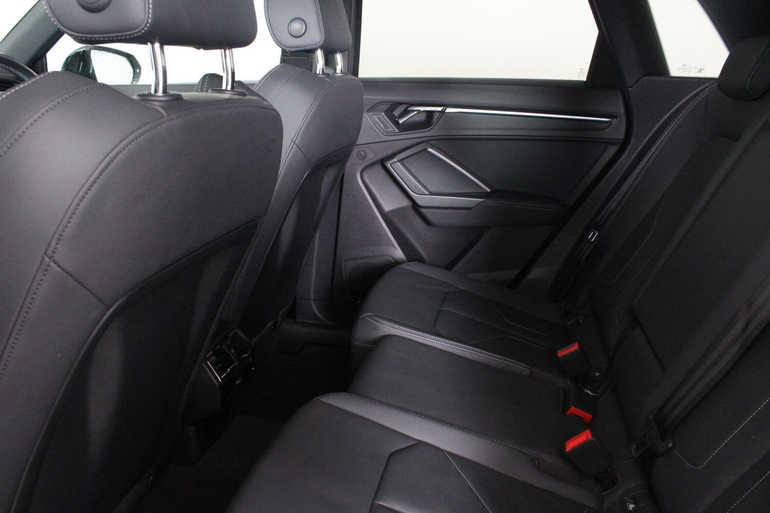 Used Audi Q3 for sale - 76997293: Photo 77