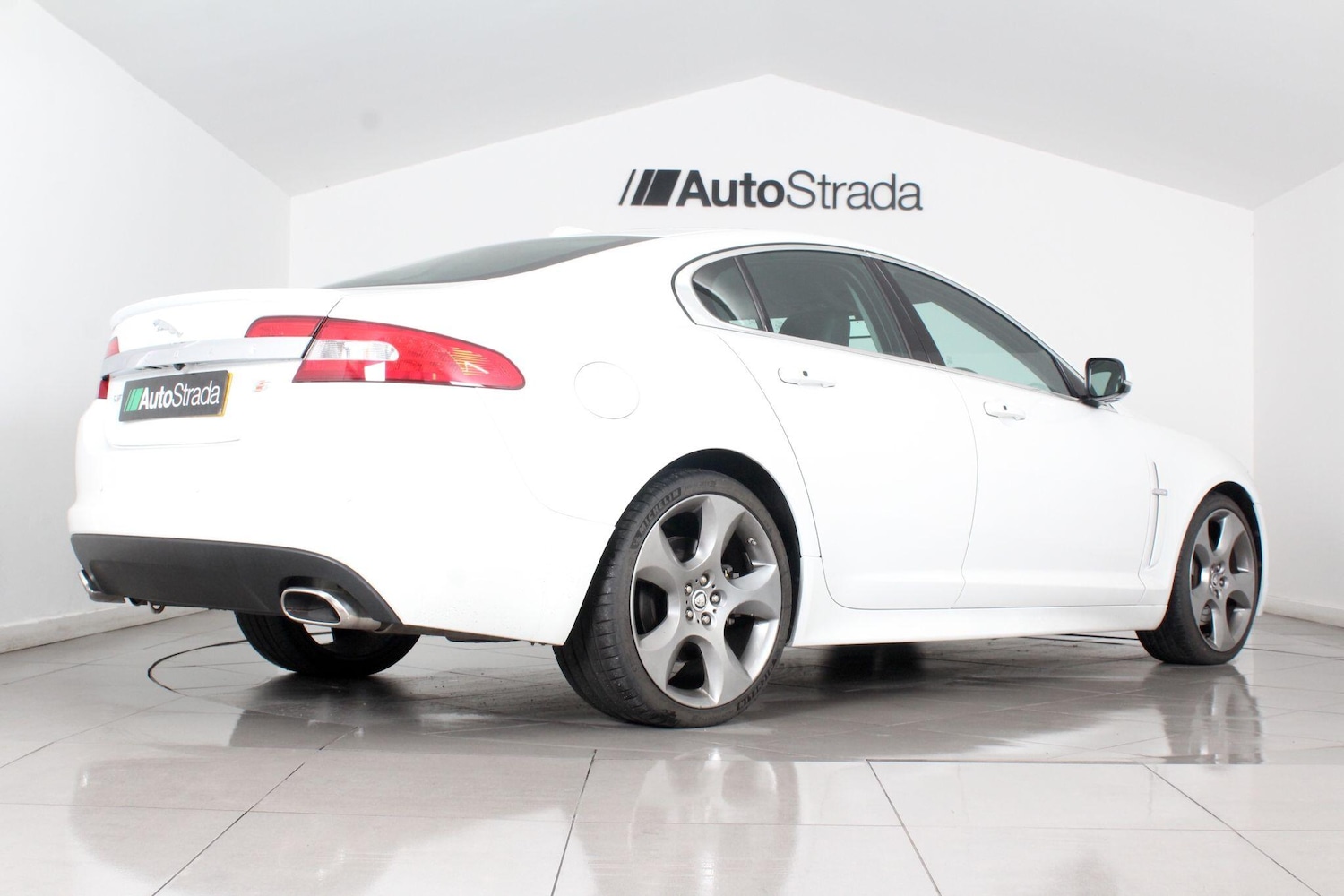 Used Jaguar XF 2011 for sale - 76992418: Photo 20