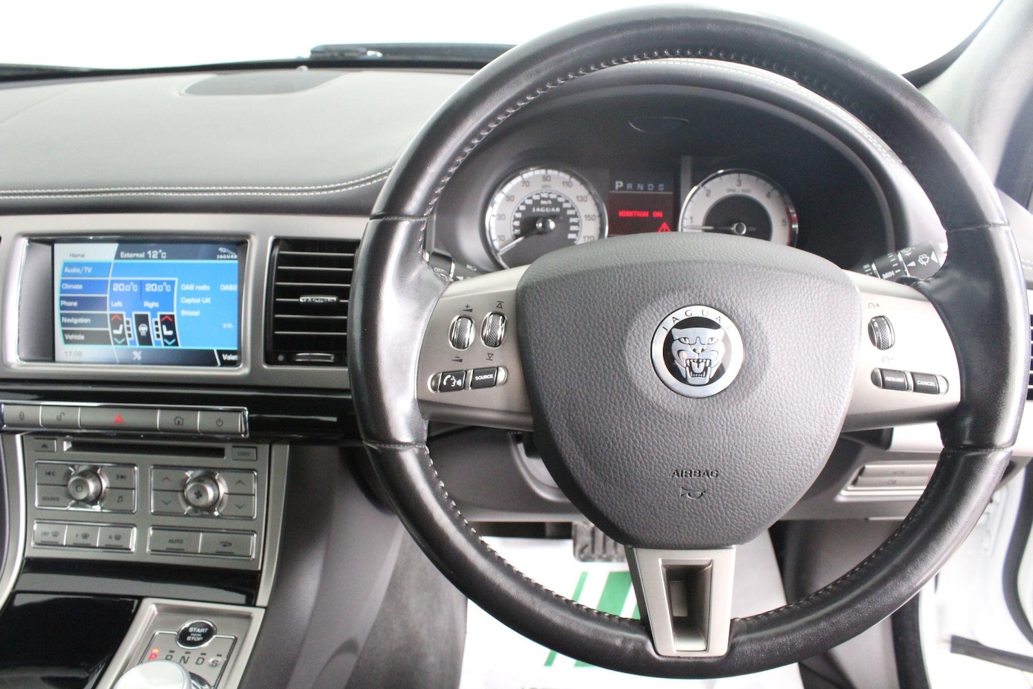 Used Jaguar XF 2011 for sale - 76992418: Photo 24