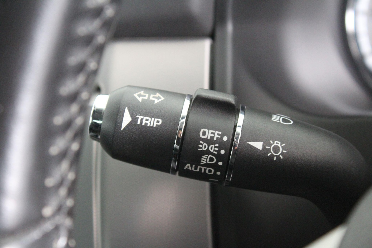 Used Jaguar XF 2011 for sale - 76992418: Photo 25